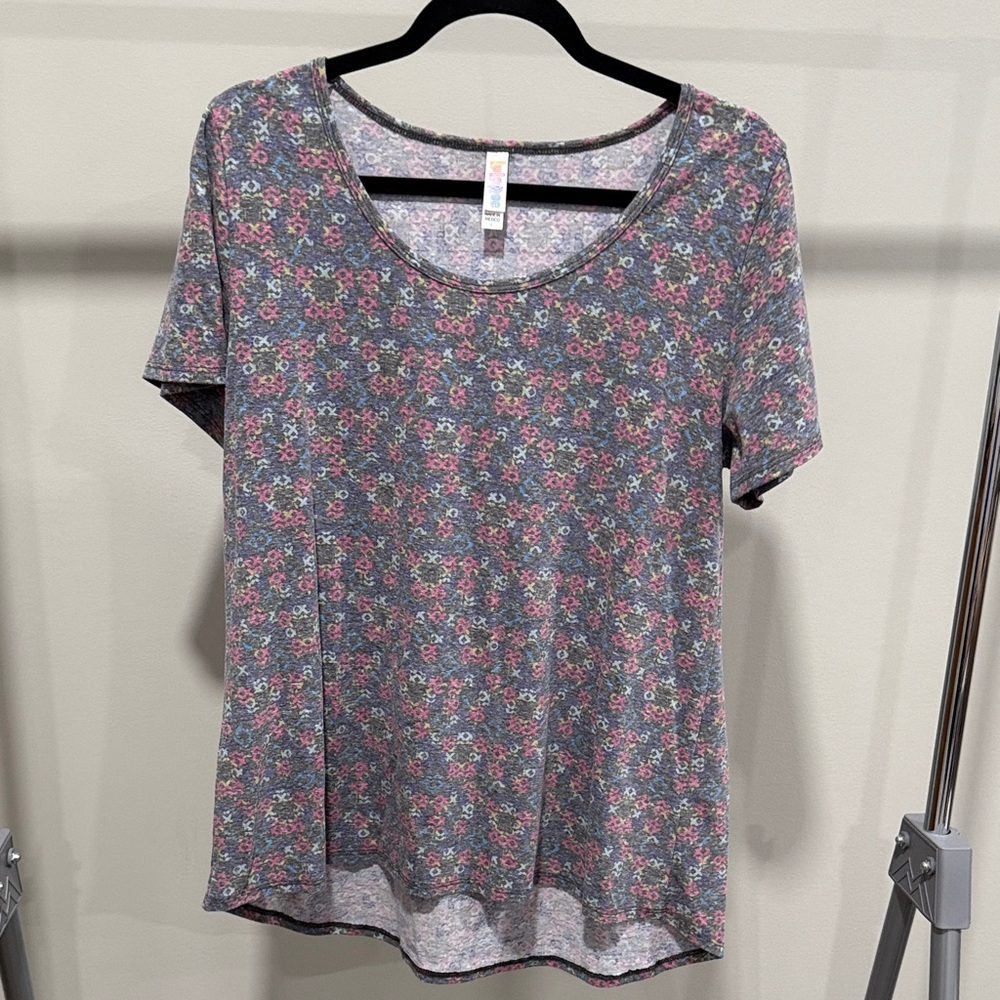 LuLaRoe Classic T